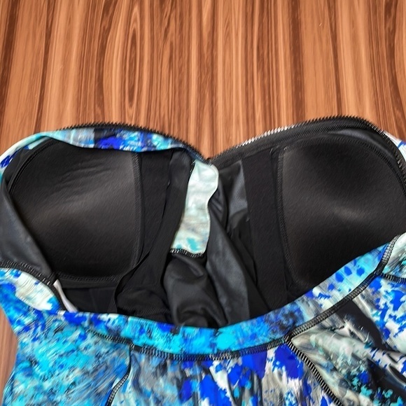 SWIM Suit Size 2XL - Picture 8 of 9